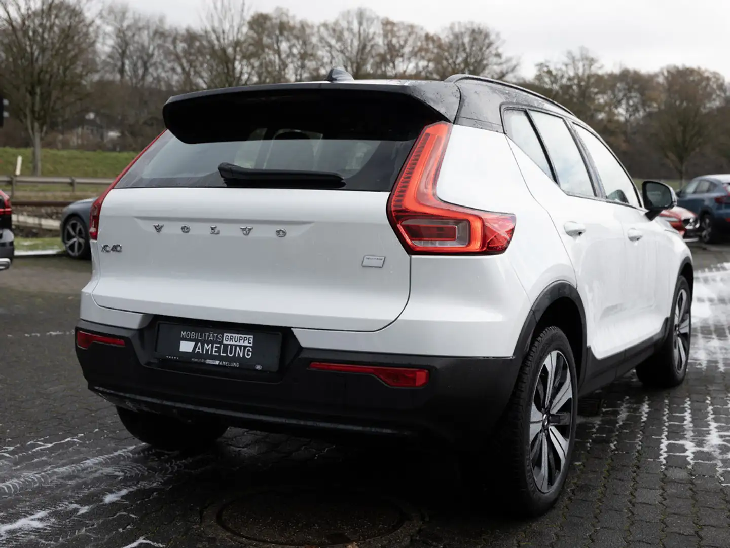 Volvo XC40 Core Recharge FACEL. LED KAMERA STANDHZ Weiß - 2