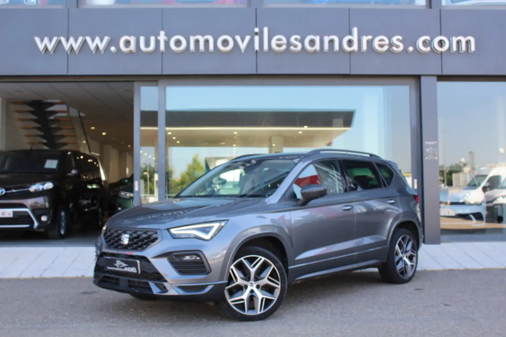 SEAT Ateca 1.5 EcoTSI S&S FR DSG Gris - 1