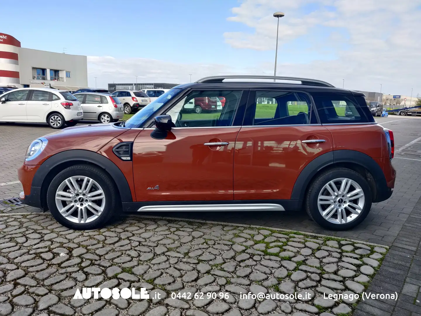 MINI Cooper D Countryman 2.0 Hype All4 Hnědá - 2