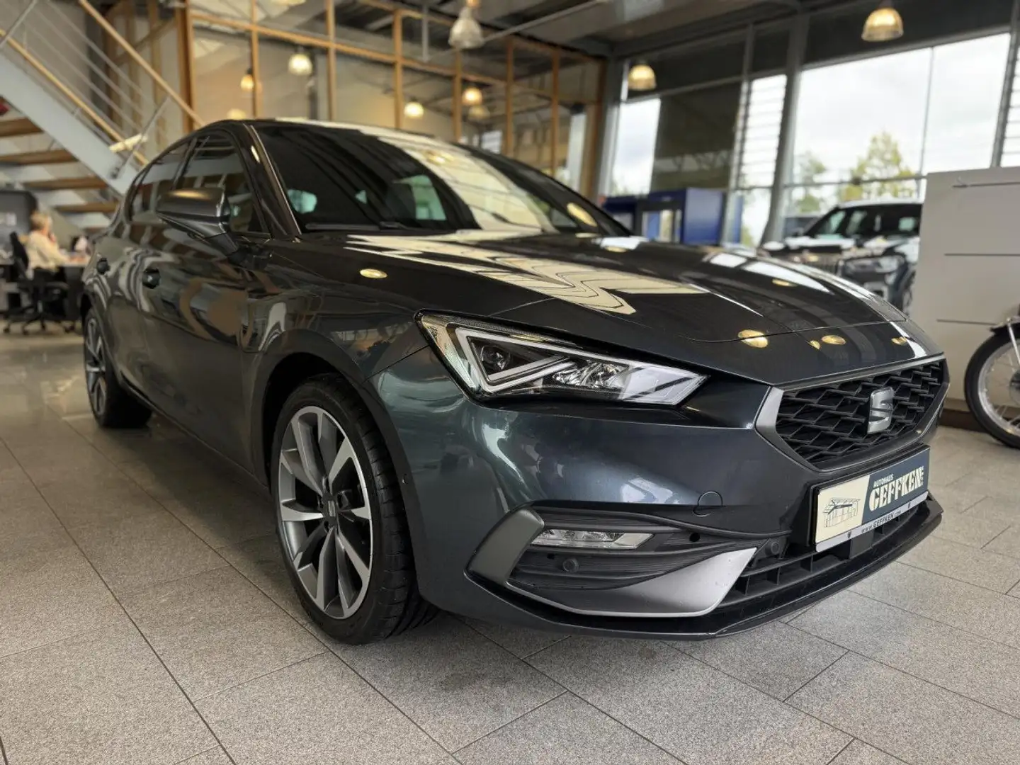 SEAT Leon 1.4 e-Hybrid FR, ACC, Schiebedach! Bluetooth Gris - 2