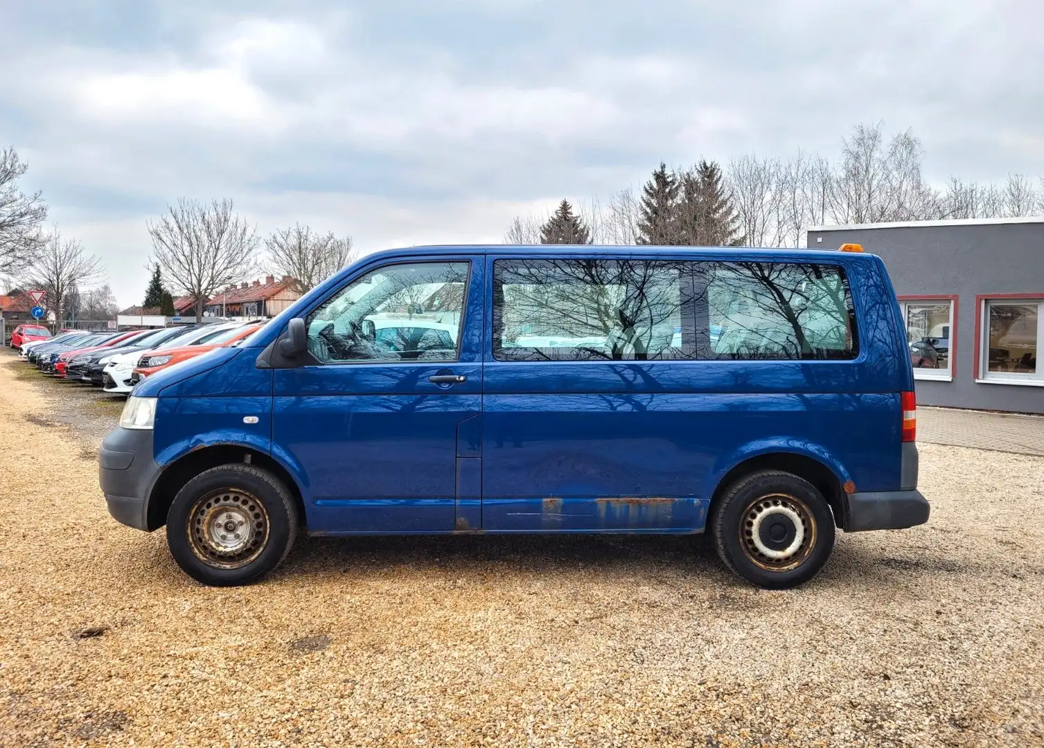 Volkswagen T5 Transporter 2.0 l*Kombi 9 Sitze*Klima*M+S* Modrá - 2