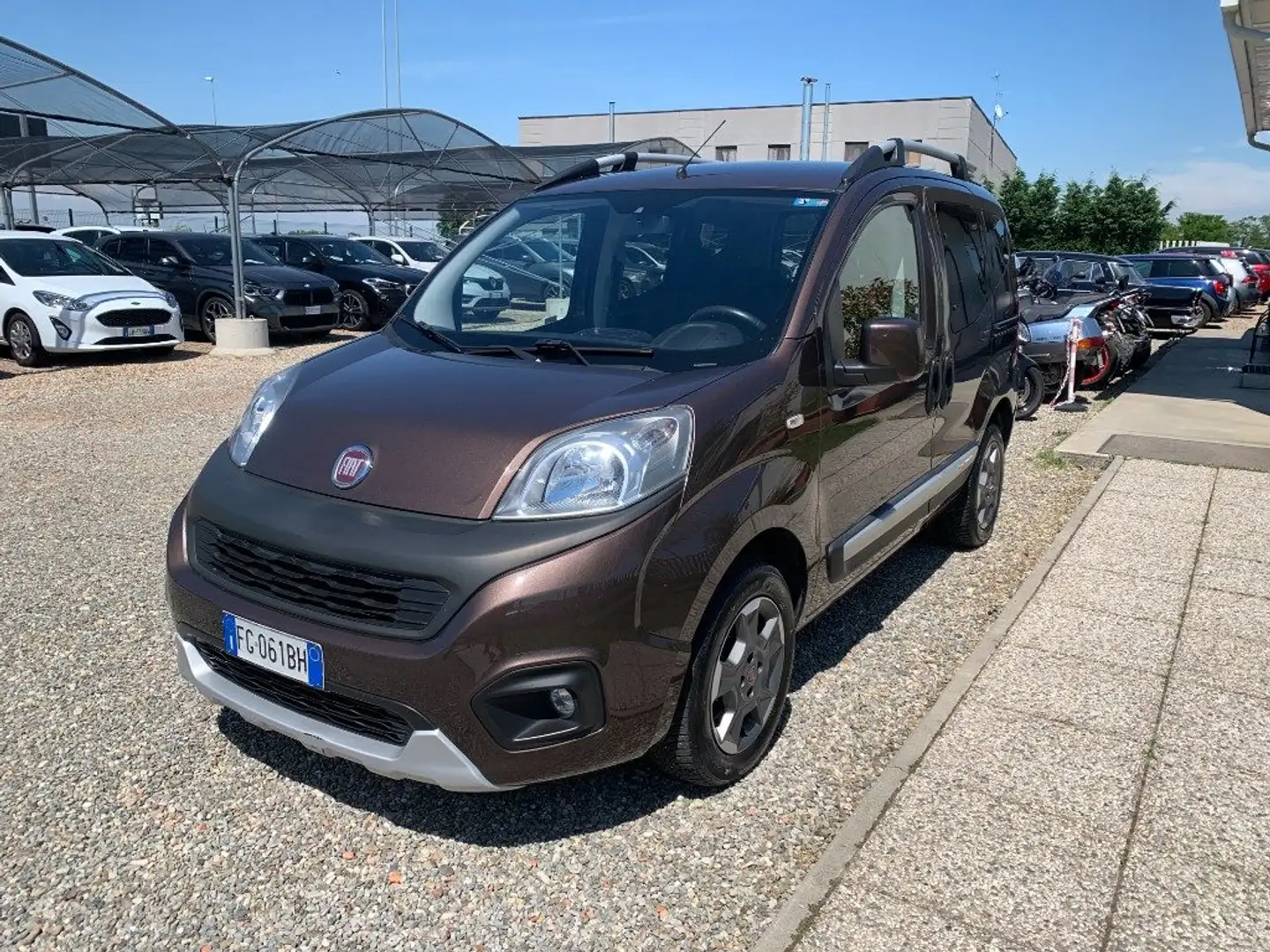 Fiat Qubo 1.3 MJT 95 CV Trekking Marrone - 1