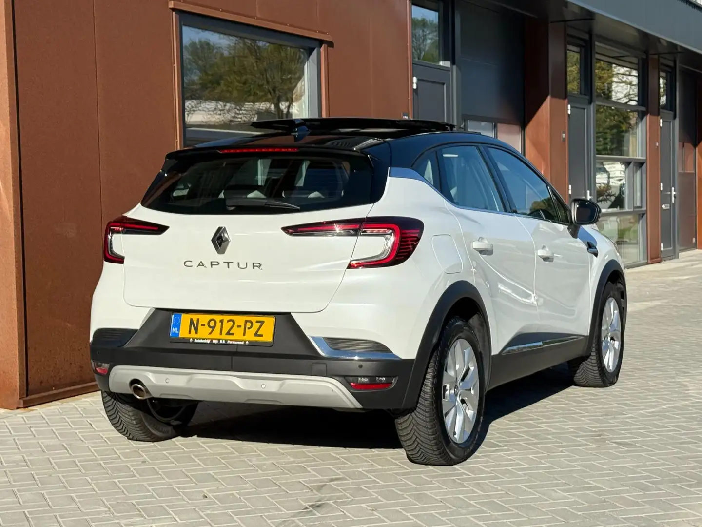 Renault Captur 1.3 TCe 130 Edition One | Zeer rijk uitgerust en n Wit - 2