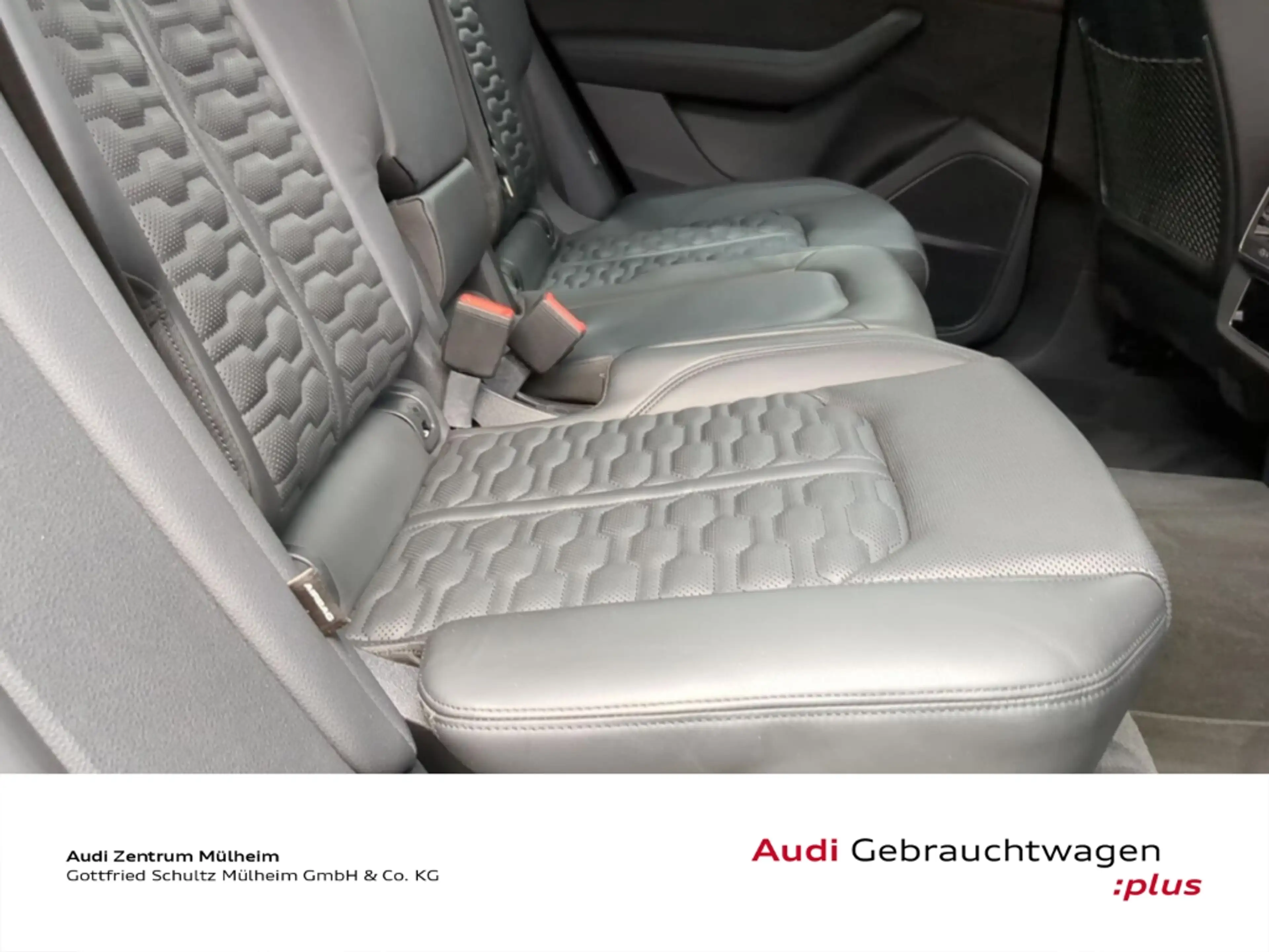 Audi RS Q8 4.0 TFSI quattro Navi Matrix LED Leder Standheizun — photo 7