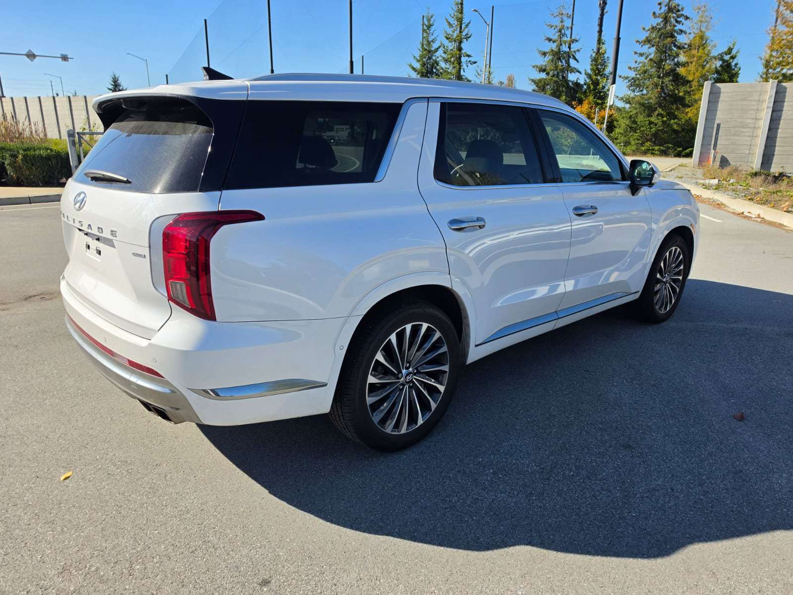 used 2025 Hyundai Palisade car, priced at $50,638