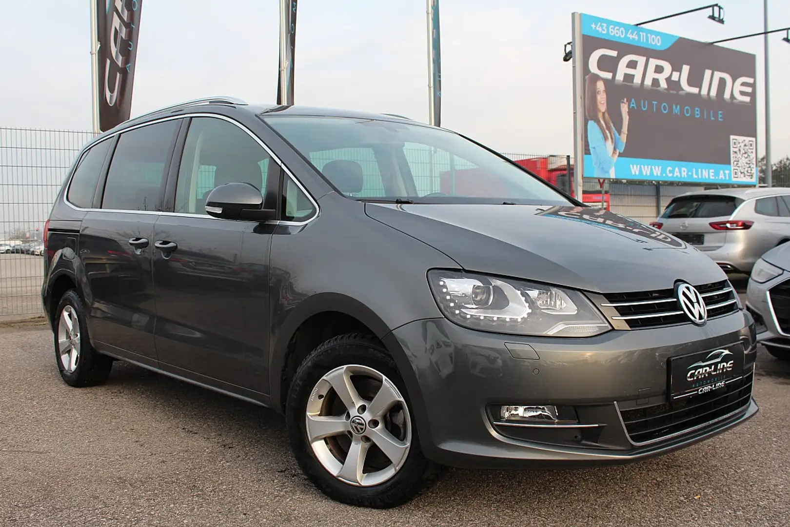 Volkswagen Sharan Sky BMT 2,0 TDI DPF 4Motion, 7-Sitz, Panorama, ... Gris - 1