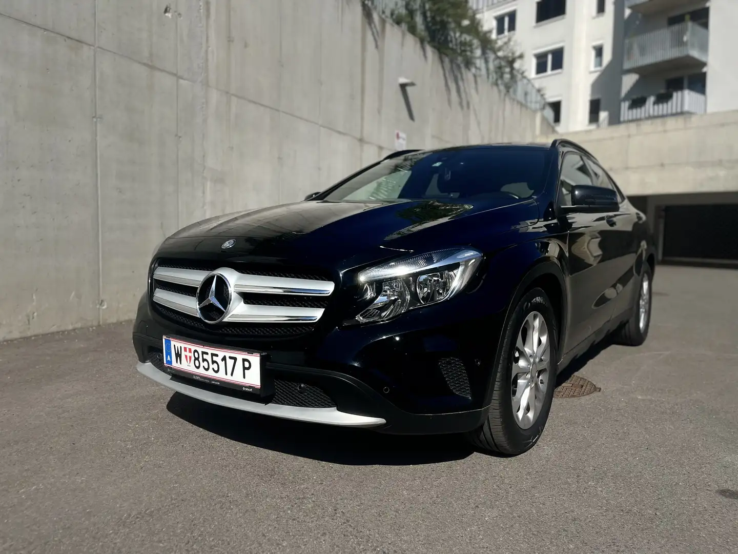 Mercedes-Benz GLA 200 d Aut. - 2