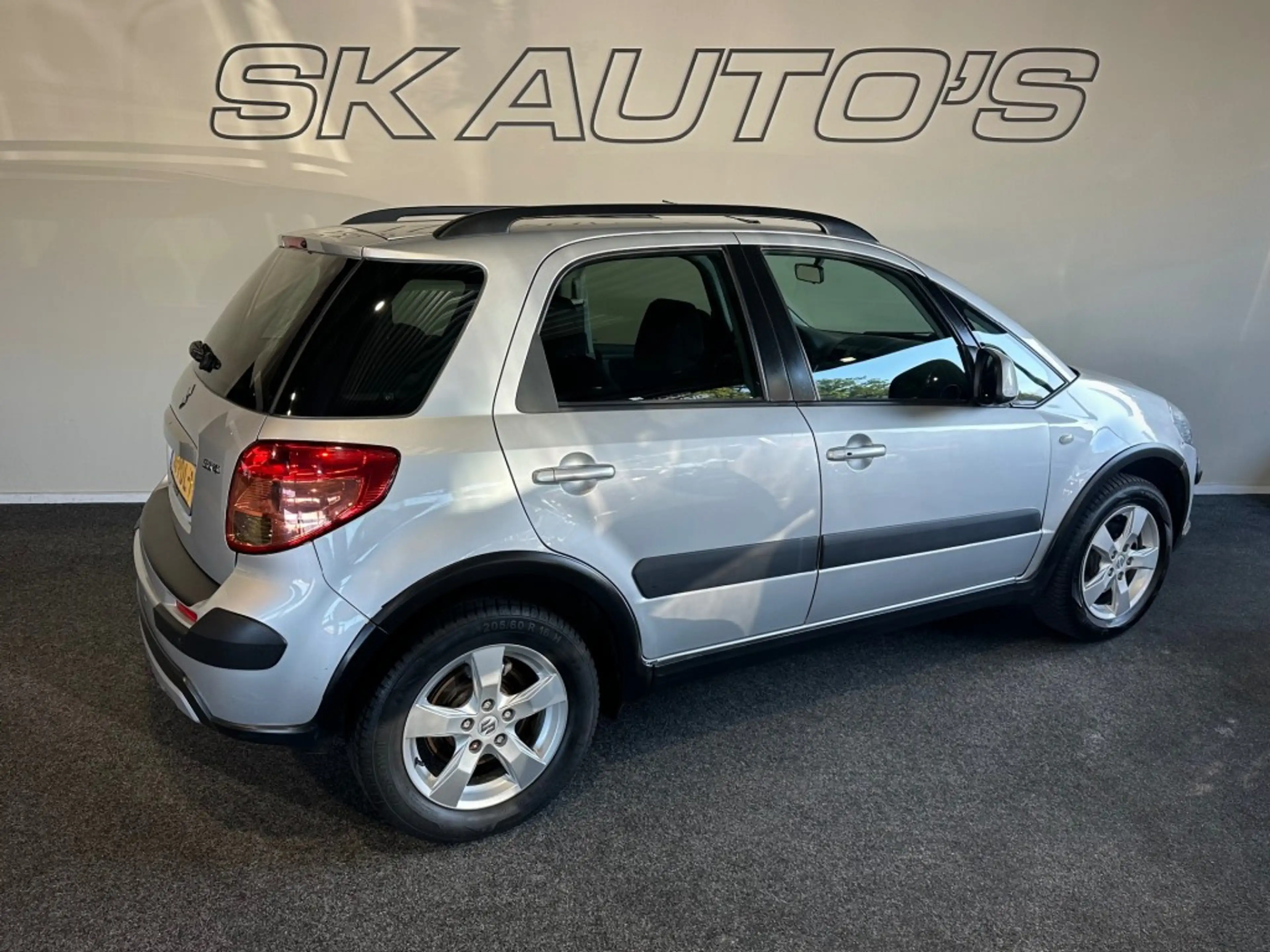 Suzuki SX4 1.6 EXCLUSIVE l NAP l STOELVERW l AUTOMAAT l CLIMA — photo 3