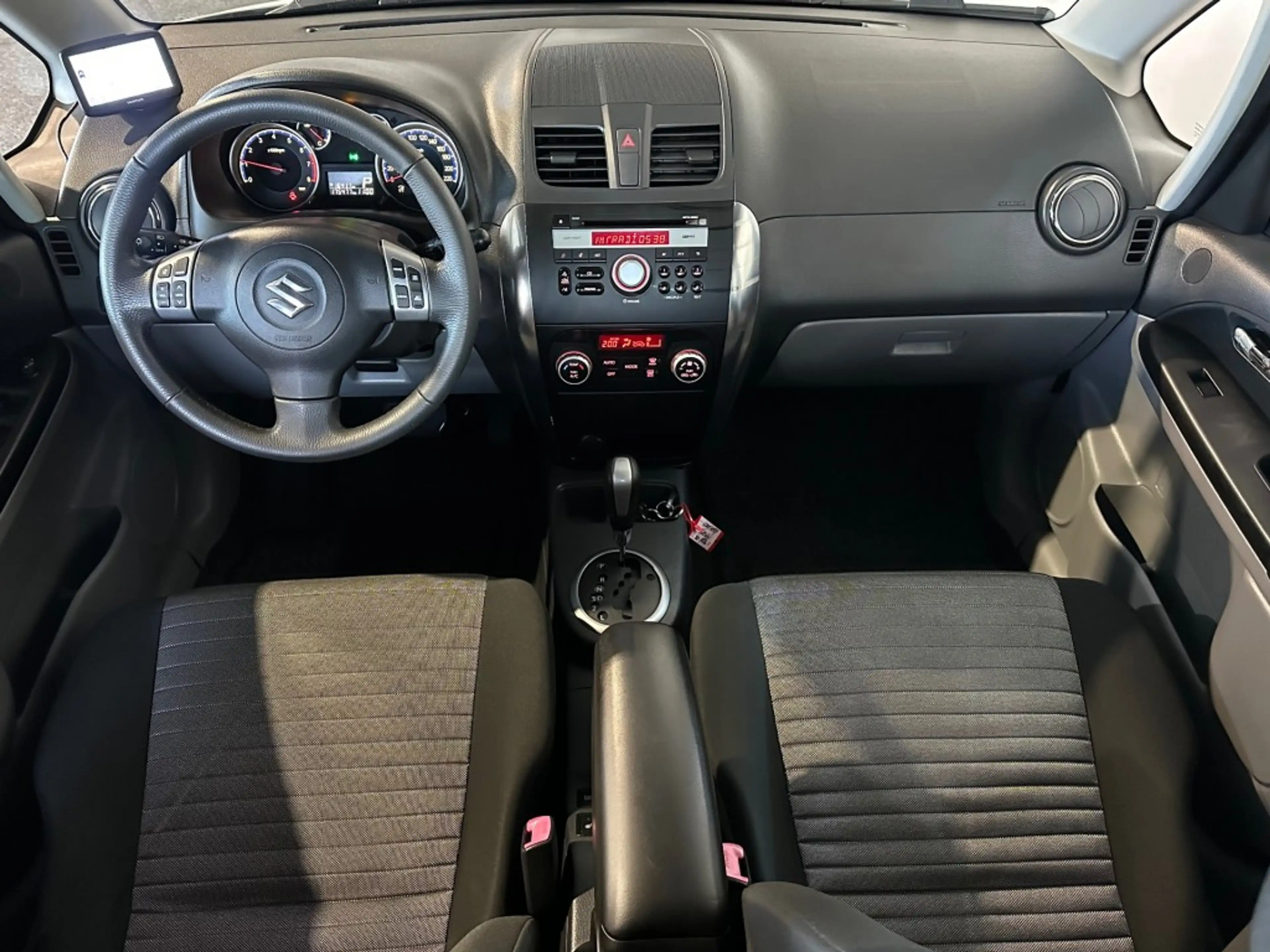 Suzuki SX4 1.6 EXCLUSIVE l NAP l STOELVERW l AUTOMAAT l CLIMA — photo 14