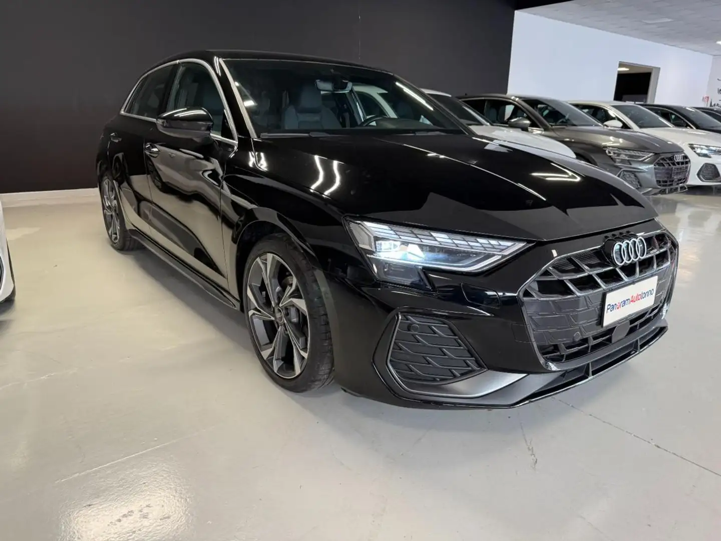 Audi A3 SPB 35 TDI S tronic S line edition Restyling Zwart - 1
