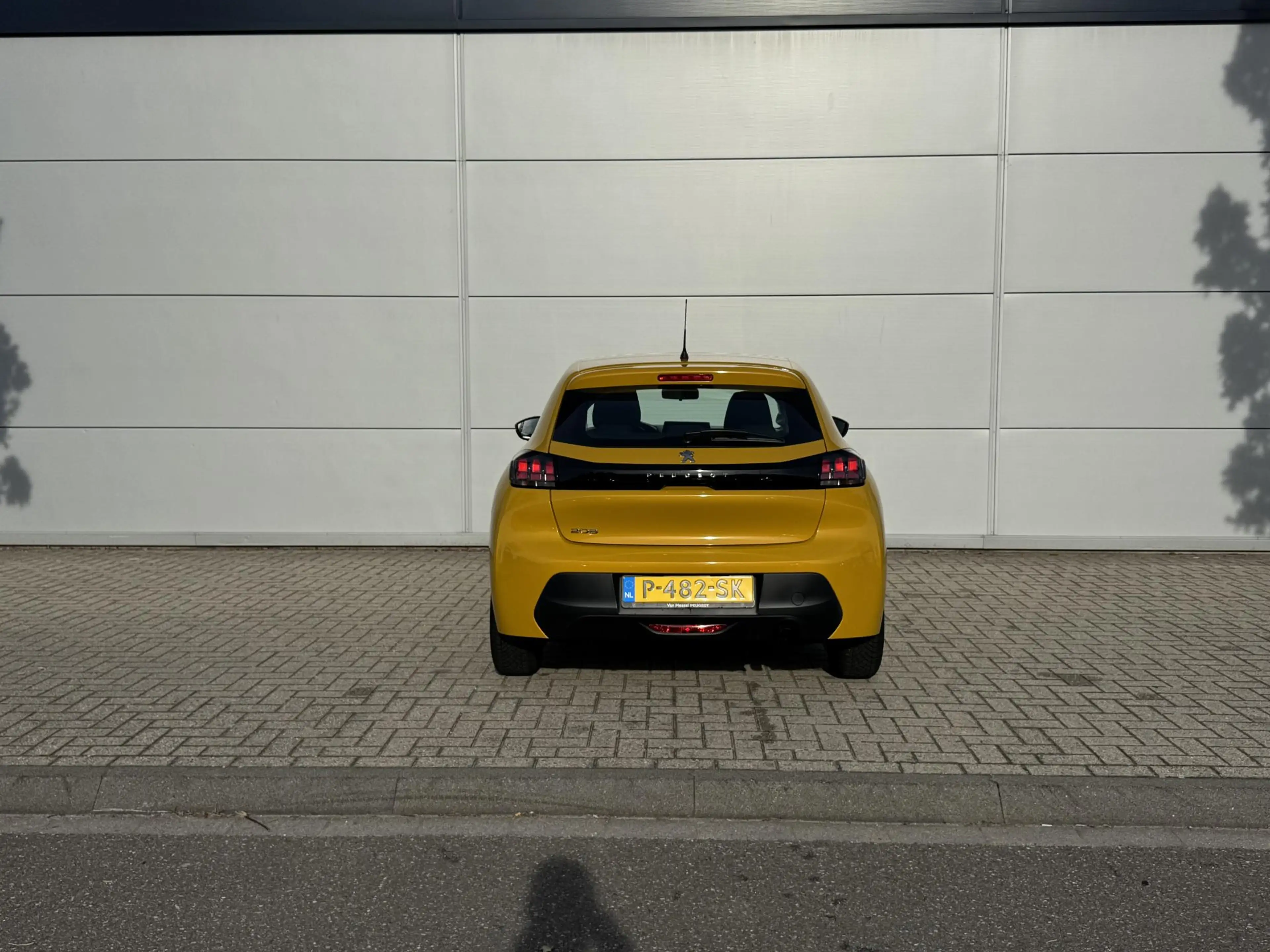 Peugeot 208 1.2 PureTech Active — photo 5