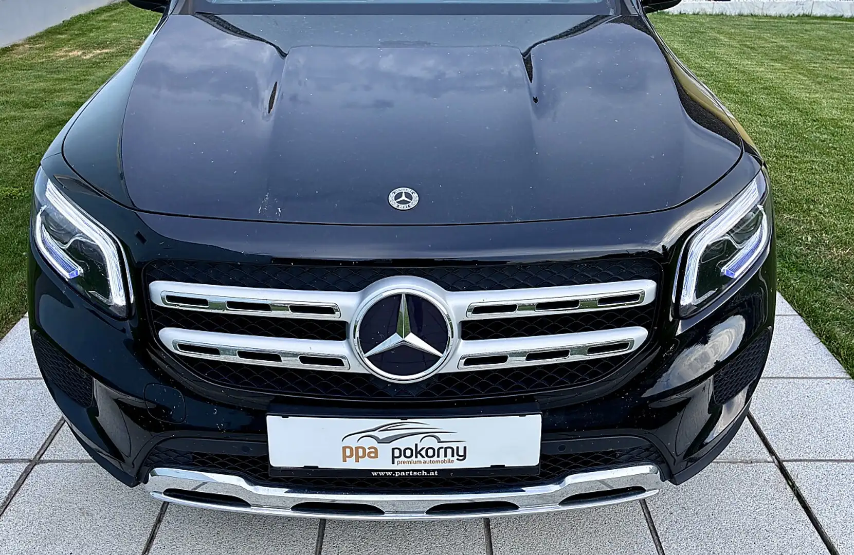 Mercedes-Benz GLB 200 d Aut. Schwarz - 2