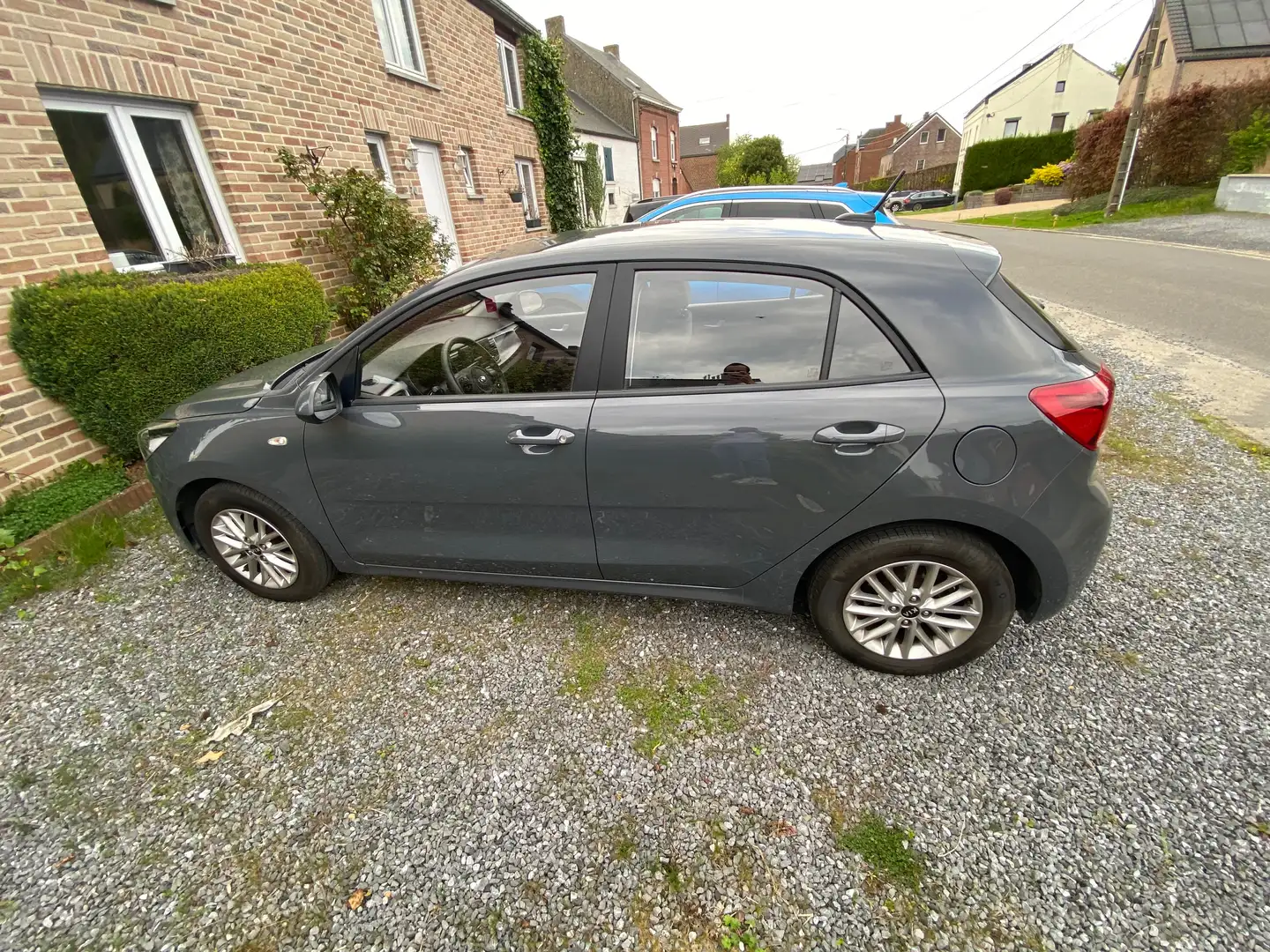 Kia Rio Rio 1.2i Pulse Grijs - 1