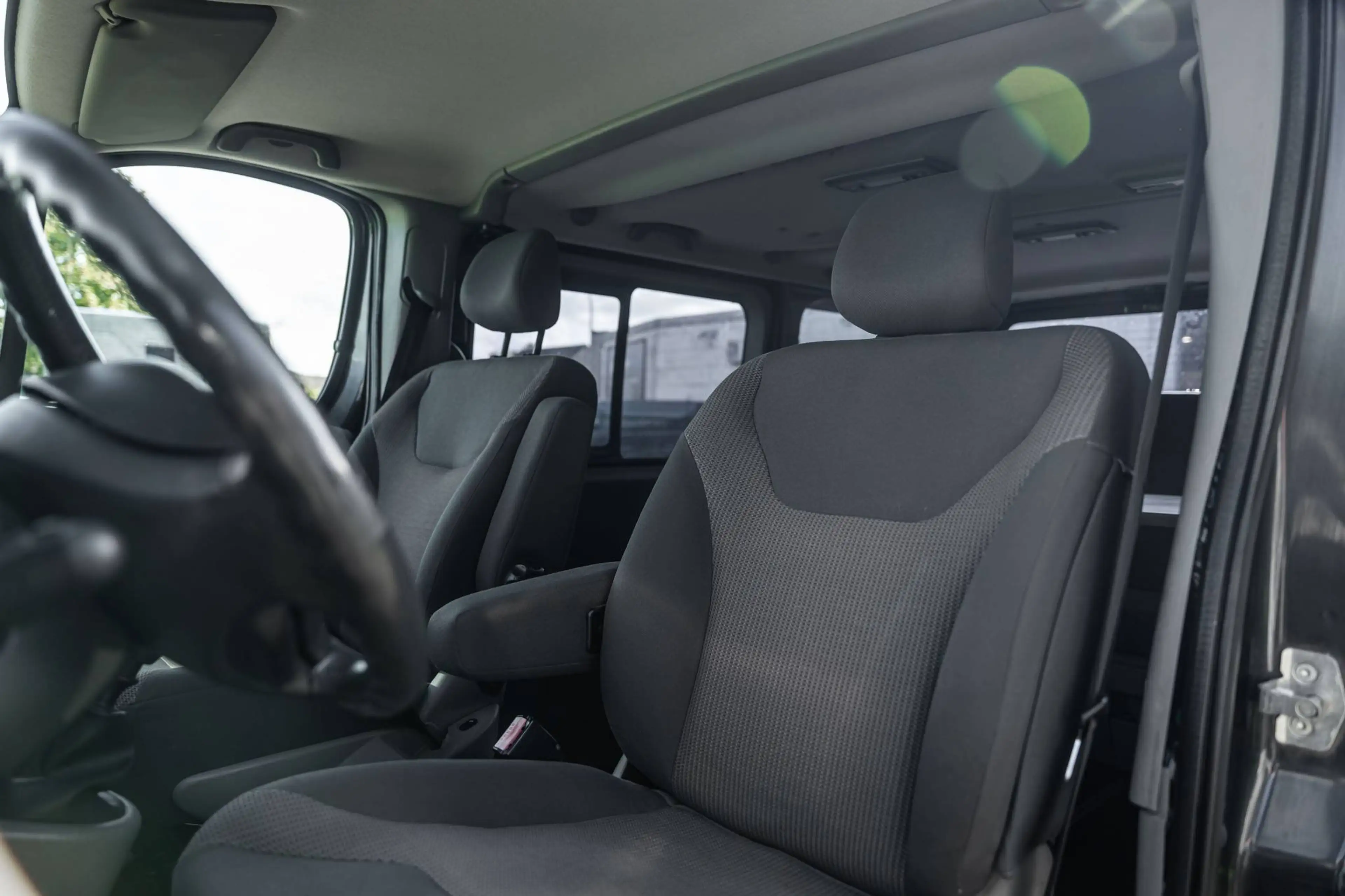 Opel Vivaro Vivaro 2.5 CDTi Westfalia MINI camper Webasto verwarming slaapbank — photo 13