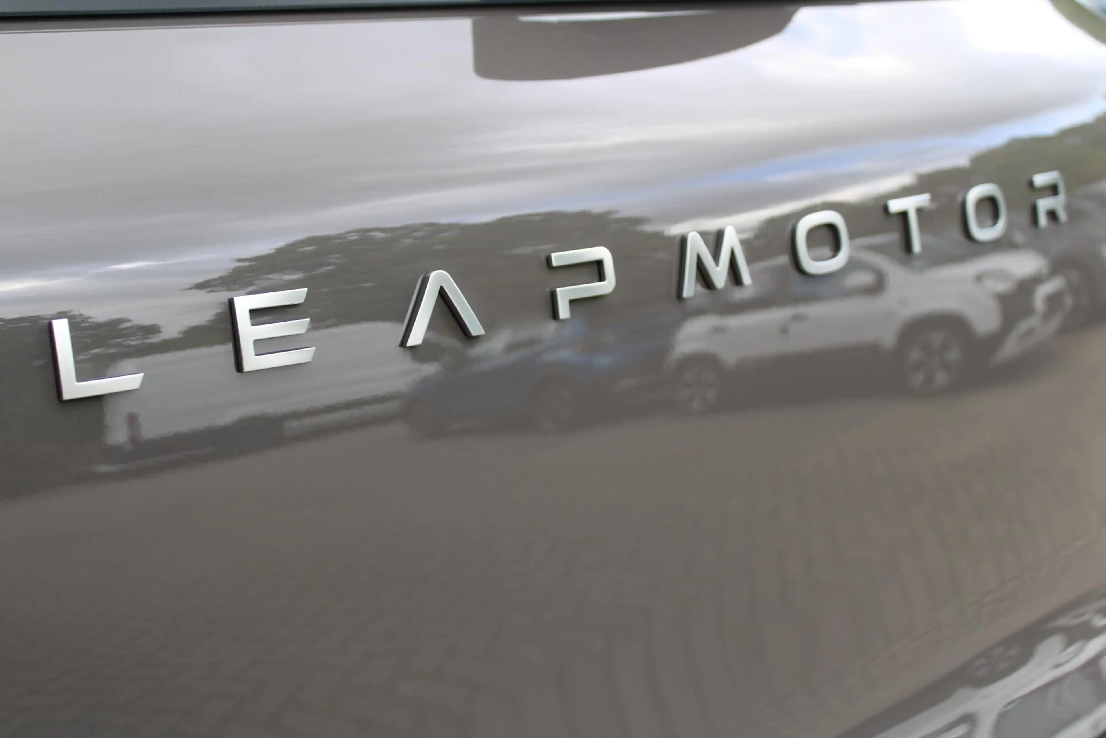 Leapmotor B03X ProMax Design 53 kWh — photo 8