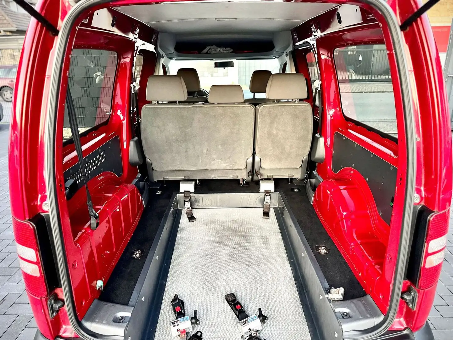 Volkswagen Caddy Maxi 'Behindertengerecht-Rampe'5-Sitzer' Rot - 2