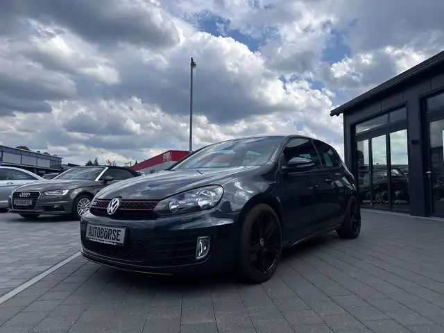 Volkswagen Golf view 5