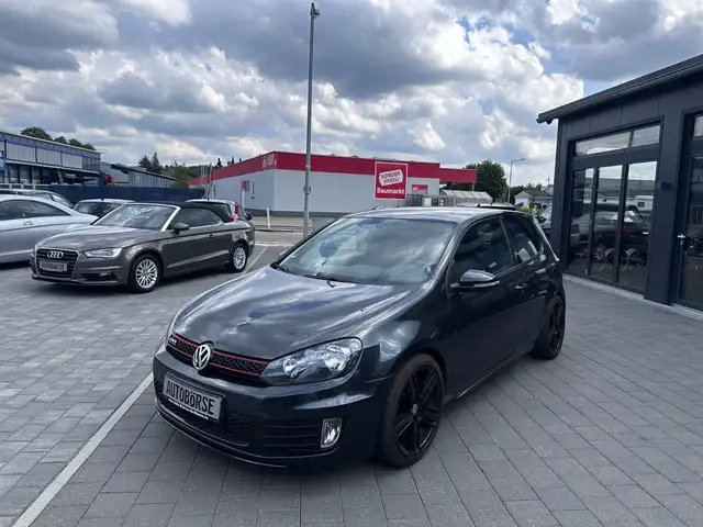 Volkswagen Golf view 6