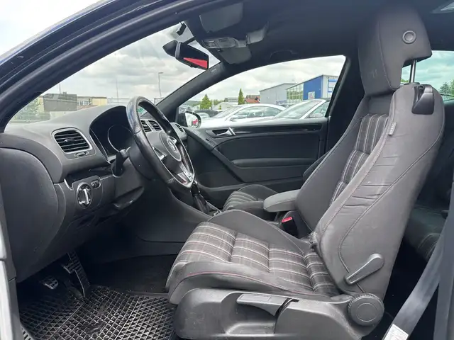 Volkswagen Golf view 13