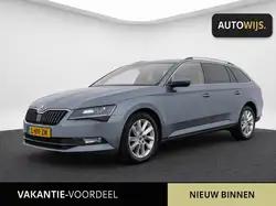 Skoda Superb Combi Stoelverwarming, Getinte ramen, Elektrische stoelverstelling, Schakelflippers, Parkeerhulp voor, Adaptieve Cruise Control, Navigatiesysteem, Elektrische ramen