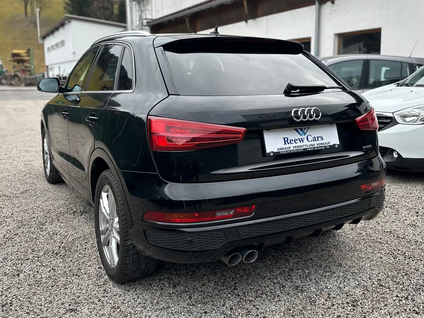 Audi Q3 sport quattro Schwarz - 2