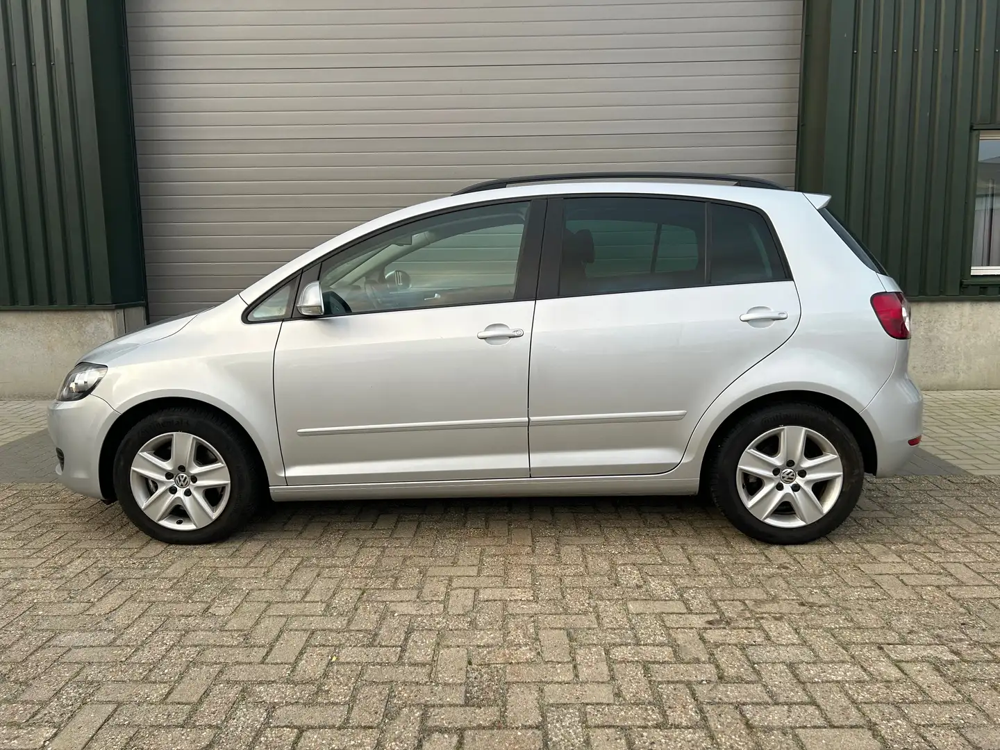 Volkswagen Golf Plus 1.4 TSI Highline Zwart - 1