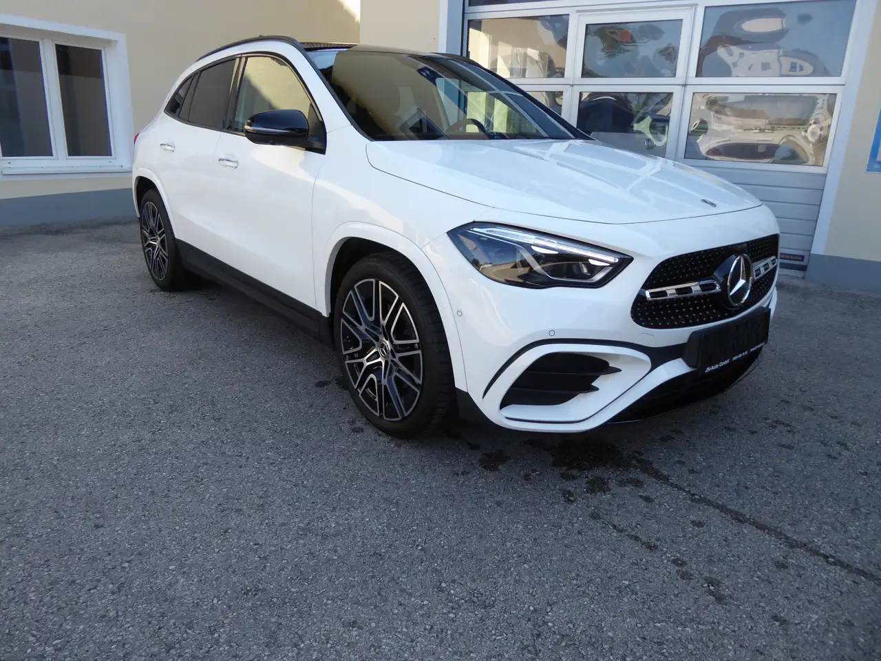 Mercedes-Benz GLA 2026