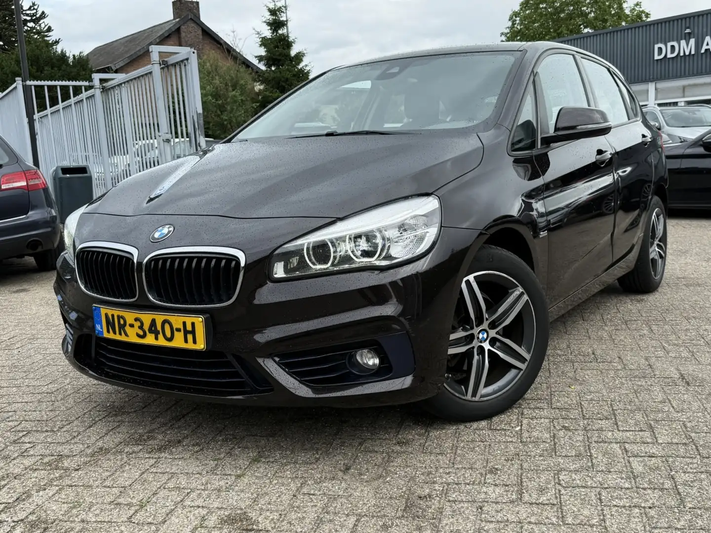 BMW 216 2-serie Active Tourer 216I EXECUTIVE NAVI/LED/SP.S Bruin - 1