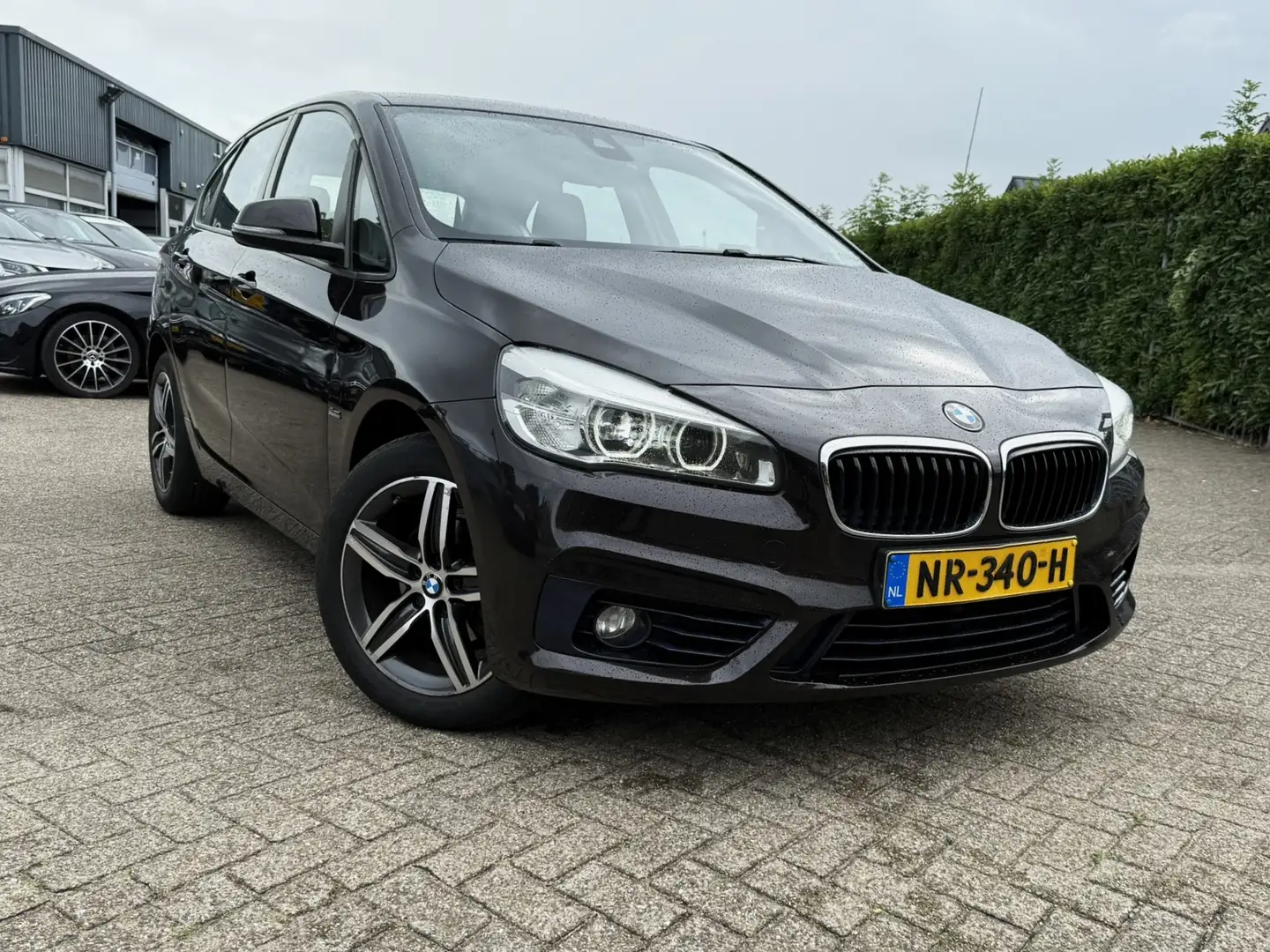 BMW 216 2-serie Active Tourer 216I EXECUTIVE NAVI/LED/SP.S Bruin - 2