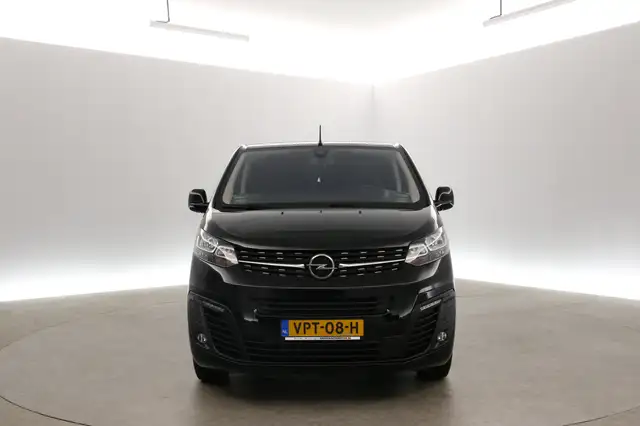 Opel Vivaro view 8