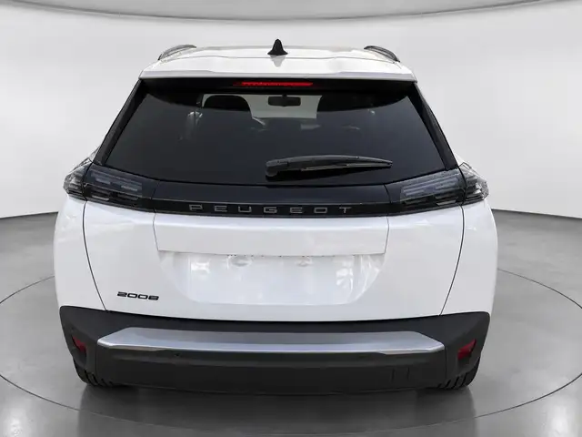 Peugeot 2008 view 3
