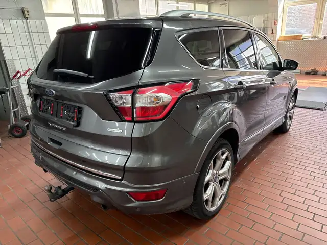 Ford Kuga view 2