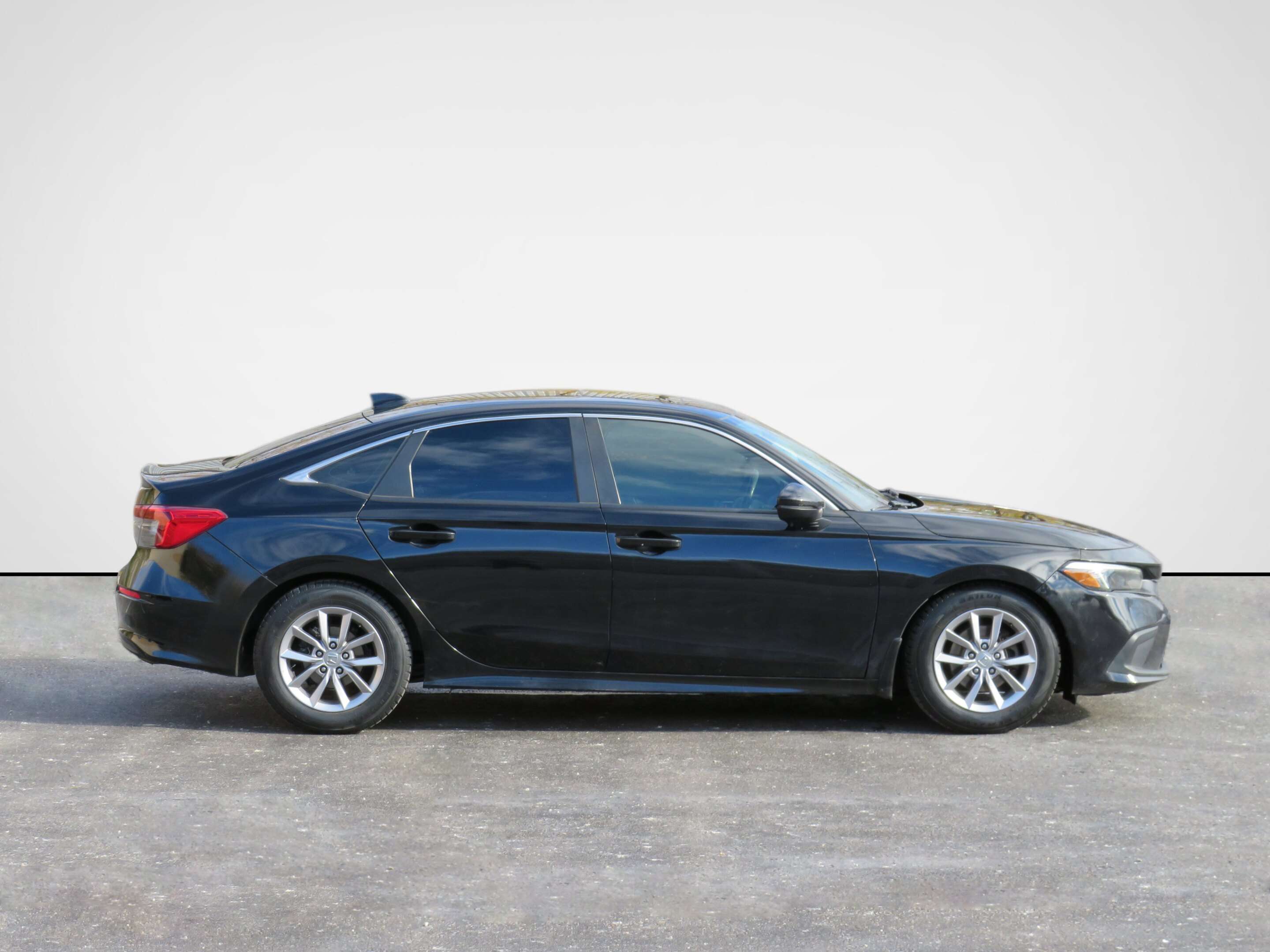 2022 Honda Civic EX Automatic w/ Sunroof Collision Assist CLEAN TIT alt 5
