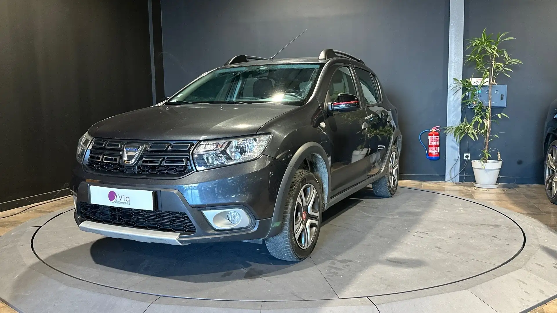 Dacia Sandero TCe 90 STEPWAY Grigio - 1