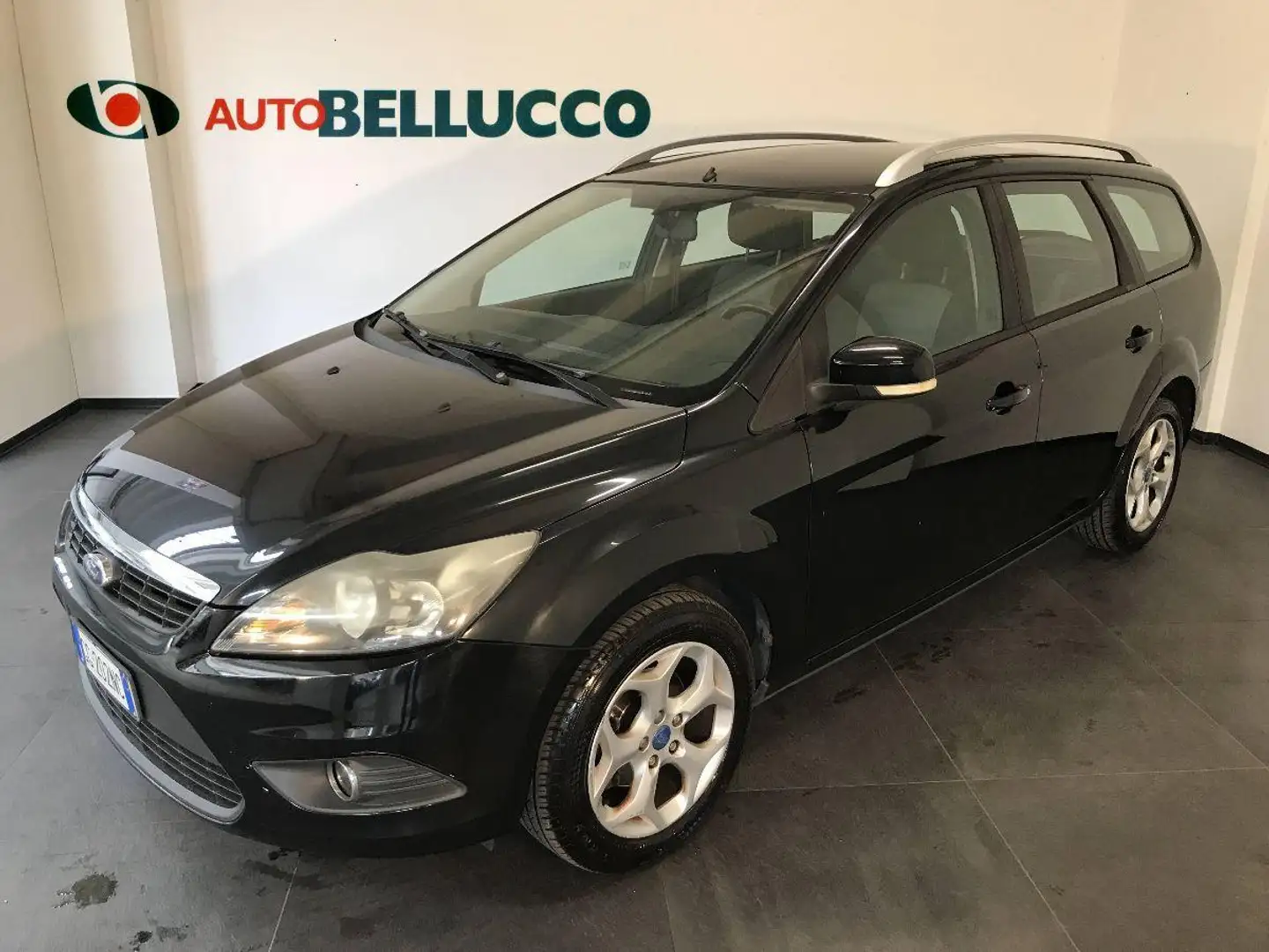 Ford Focus 1.6 TDCi SW Ikon DPF Zilver - 1