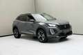 Peugeot 2008 1.2 Hybrid 145 Allure (EURO 6e) SoundSys Grau - thumbnail 2