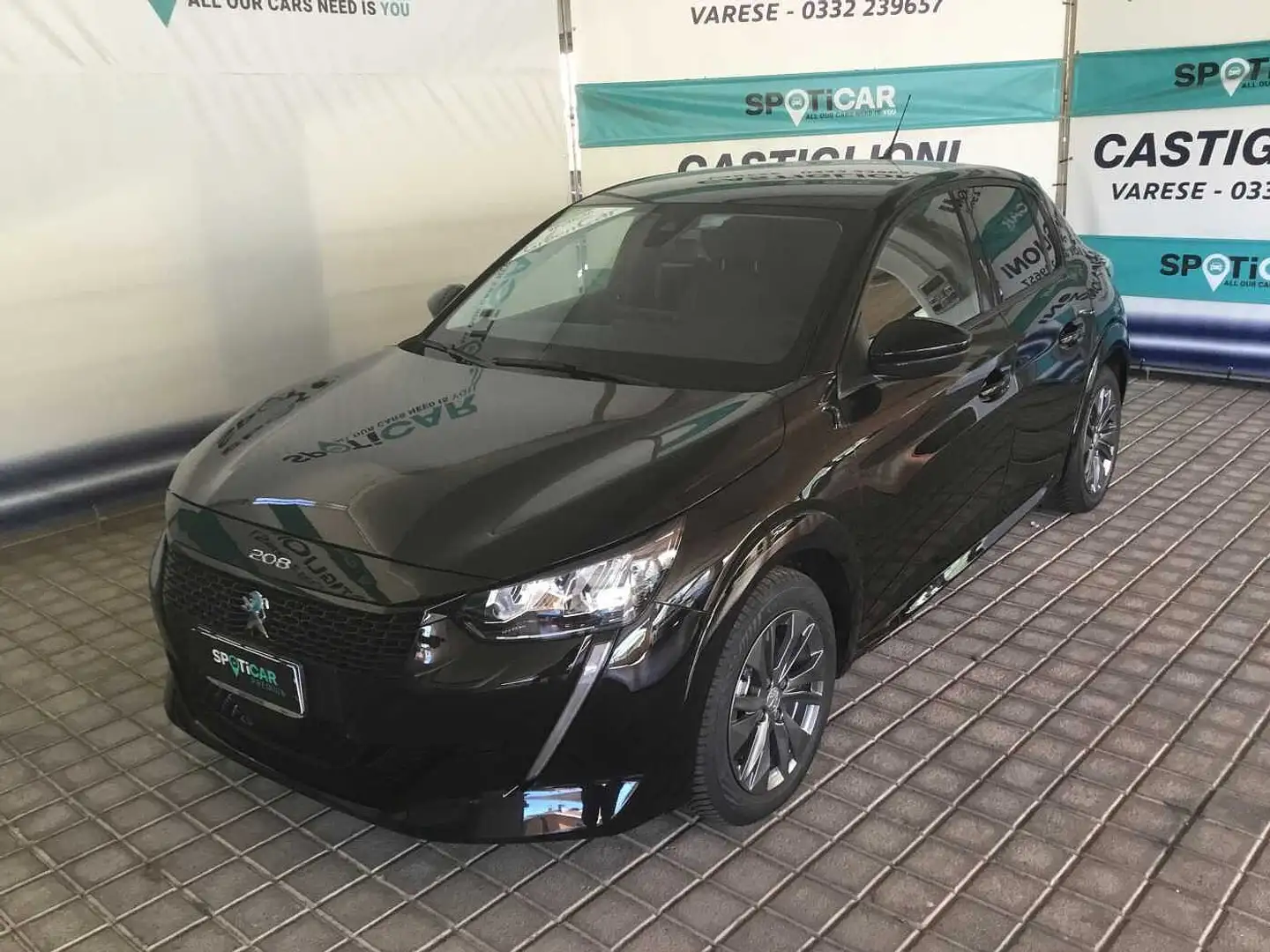 Peugeot 208 Allure Pack motore elettrico 136 cv - Usata Zwart - 1