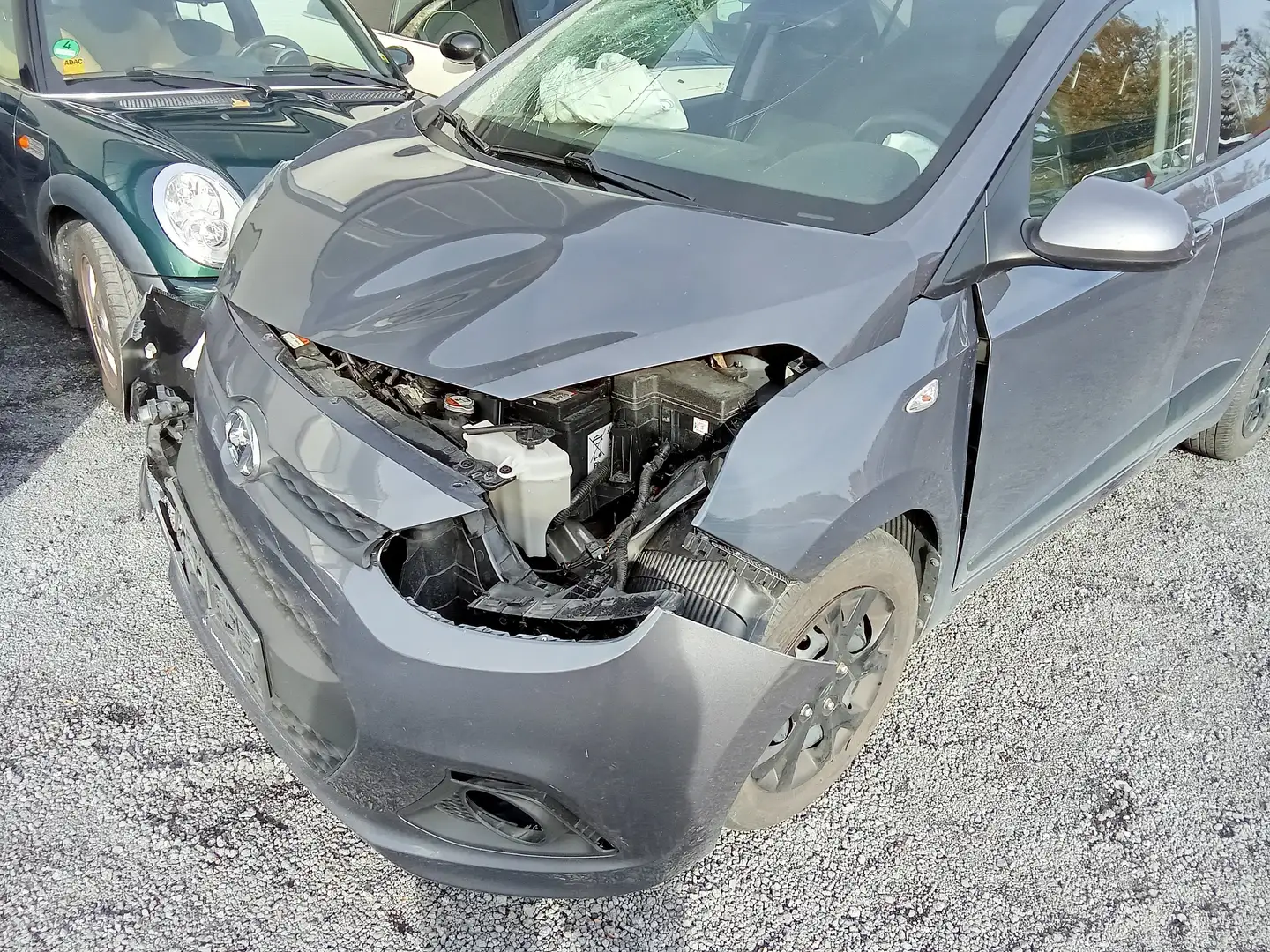 Hyundai i10 Classic Grau - 2