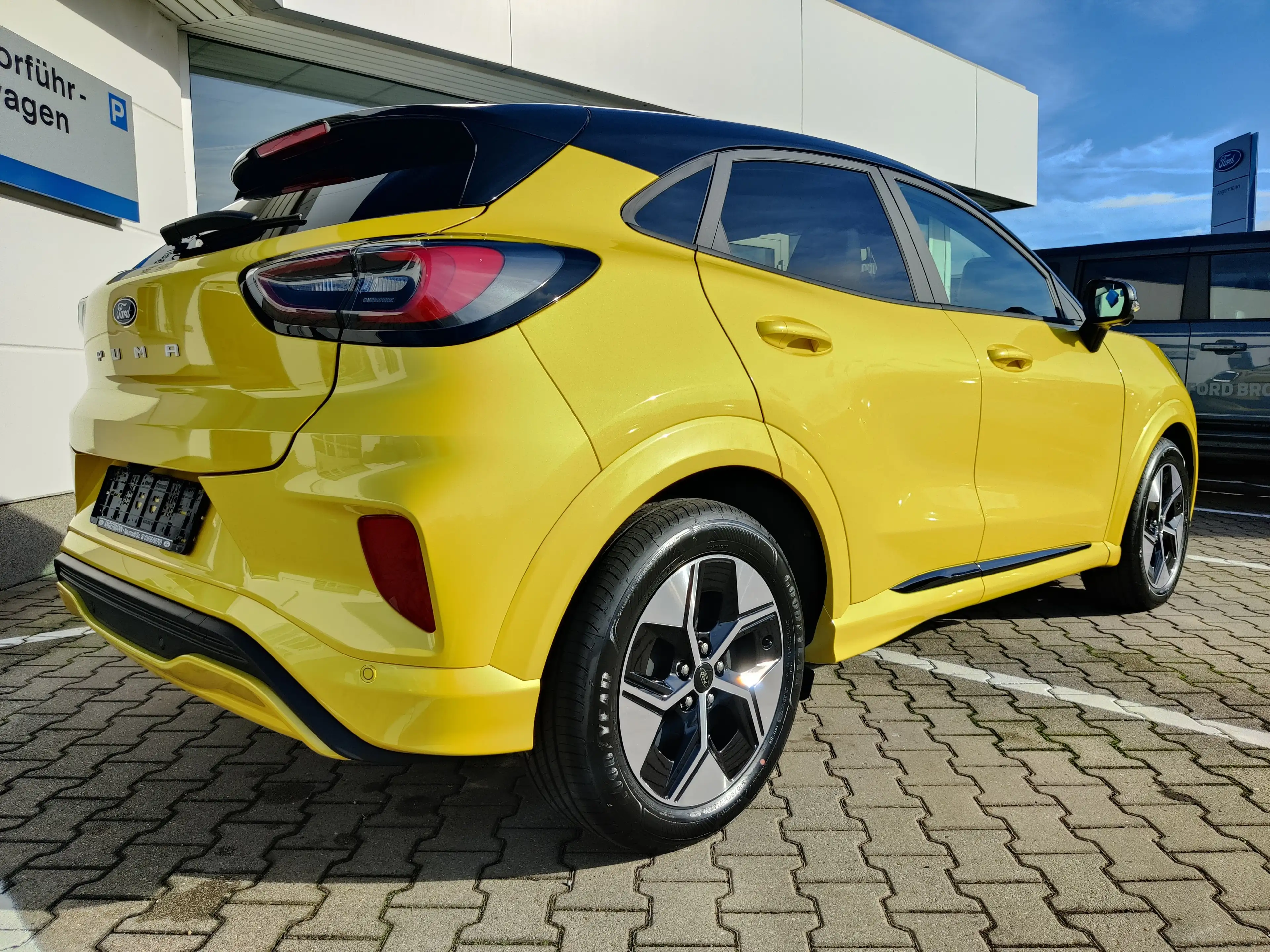 Ford Puma Gen-E — photo 13
