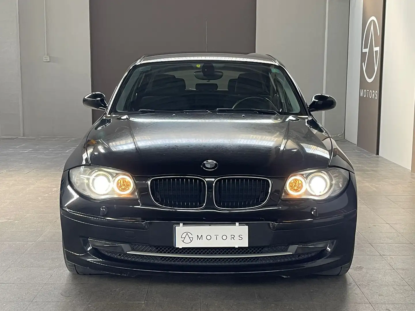 BMW 118 Serie 1 E/81-87 118d 5p 2.0 Attiva 143cv dpf Schwarz - 2