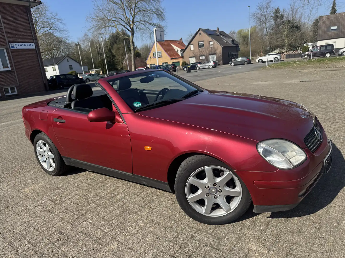 Mercedes-Benz SLK 230 Kompressor, Cabrio, HU/AU 02.2026, Volleder Червоний - 2