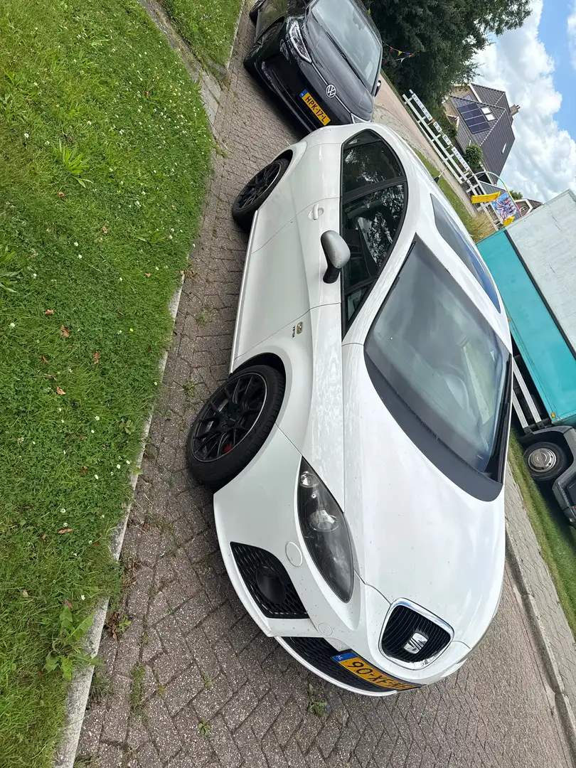 SEAT Leon 2.0 tfsi fr dsg stage 2 Wit - 1