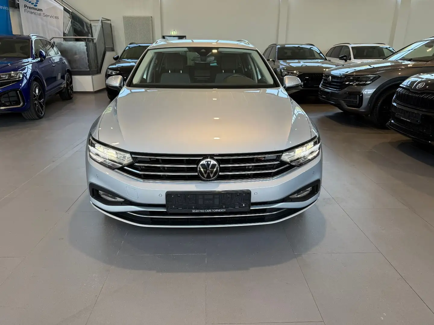Volkswagen Passat Variant Passat Business 2.0 TDI DSG ACC/LED/KAM/SIDE/AHK Argento - 2