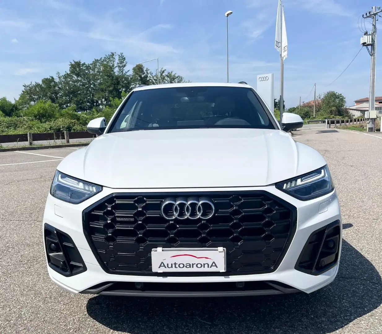 Audi Q5 40 TDI 204 CV quattro S tronic Edition One Bianco - 2