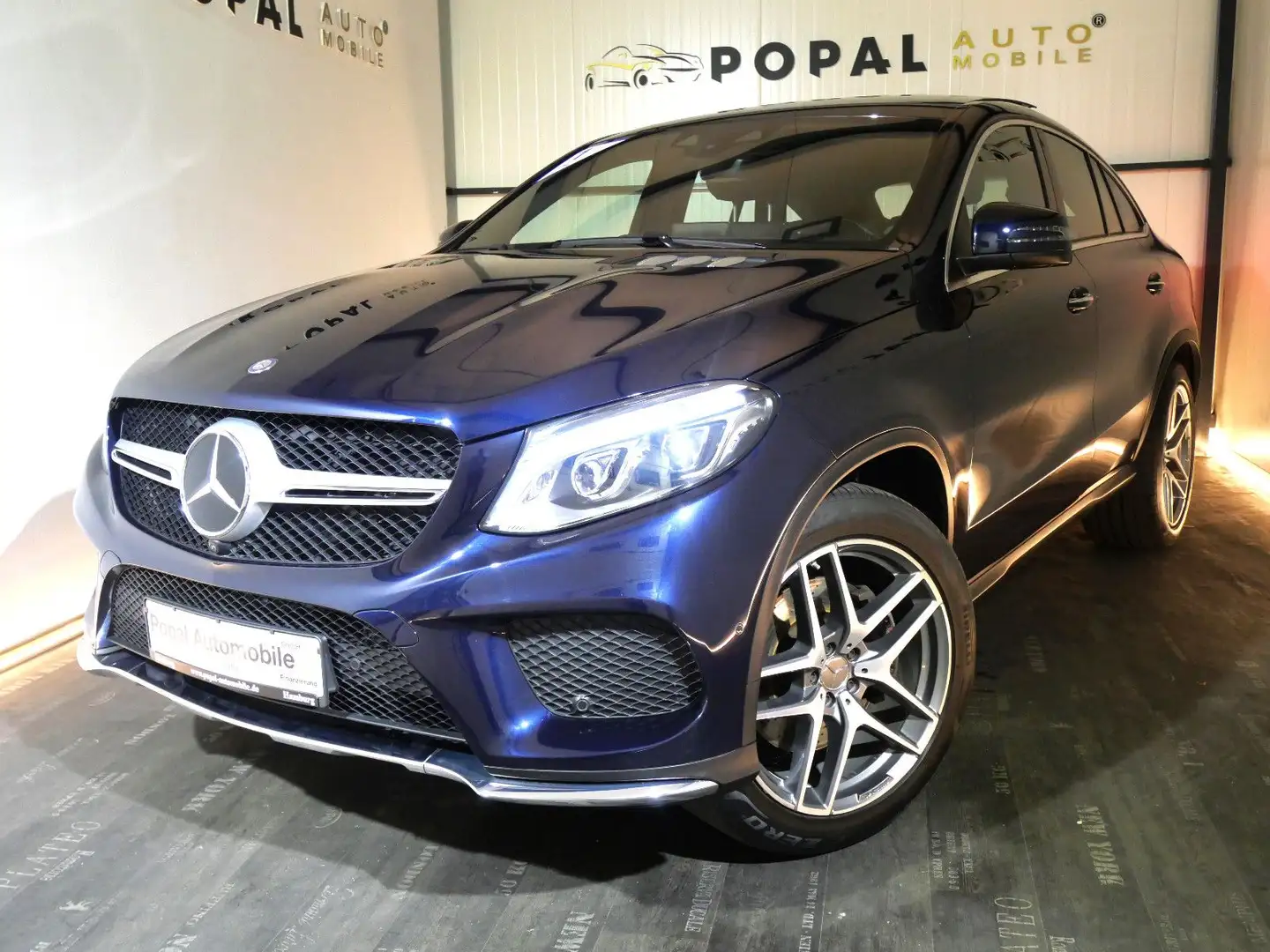 Mercedes-Benz GLE 400 Coupe 4Matic AMG Line Panorama (40) Blauw - 1