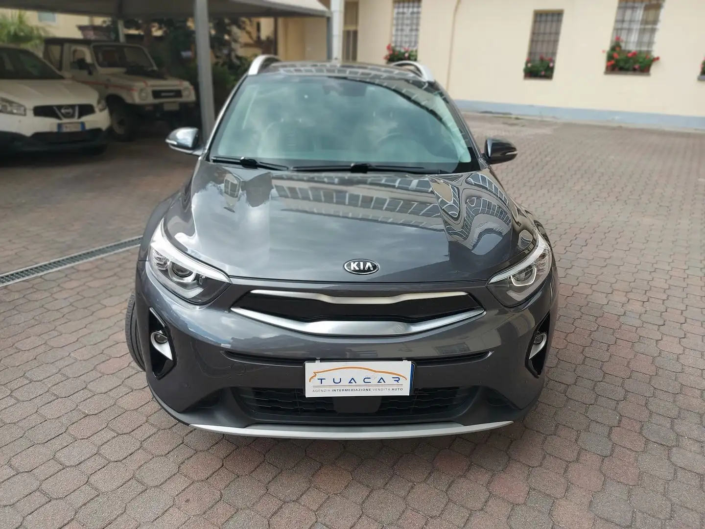 Kia Stonic Energy 1.4 MPI Eco LPG Gris - 2