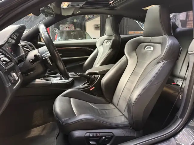 BMW M4 view 7