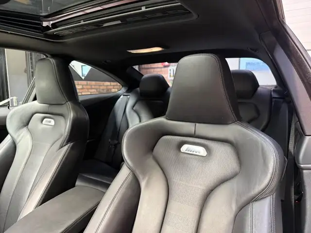 BMW M4 view 8