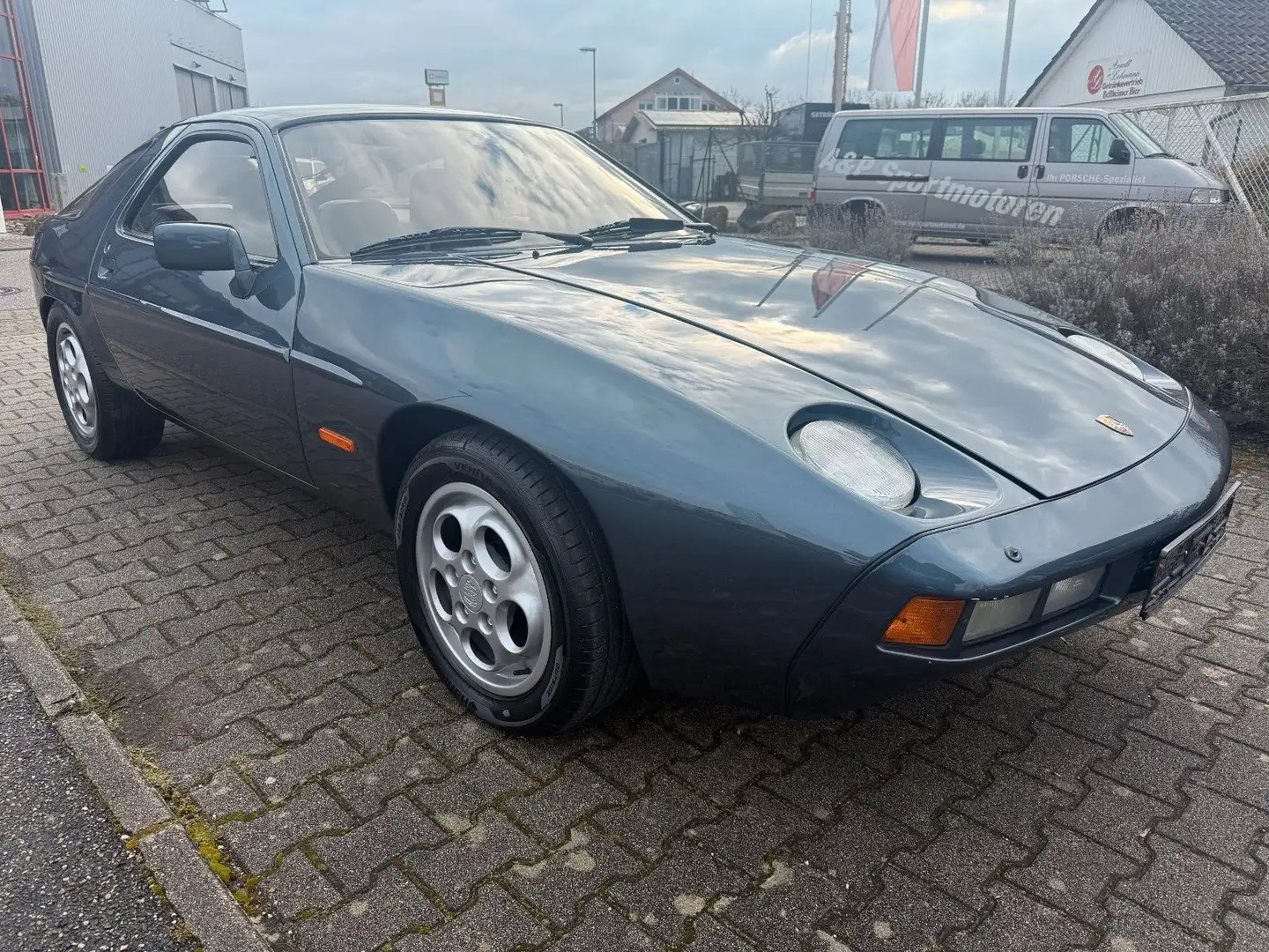 Porsche 928 1. Serie 5-Gang Schalter deutsch H-Gutachten Albastru - 2