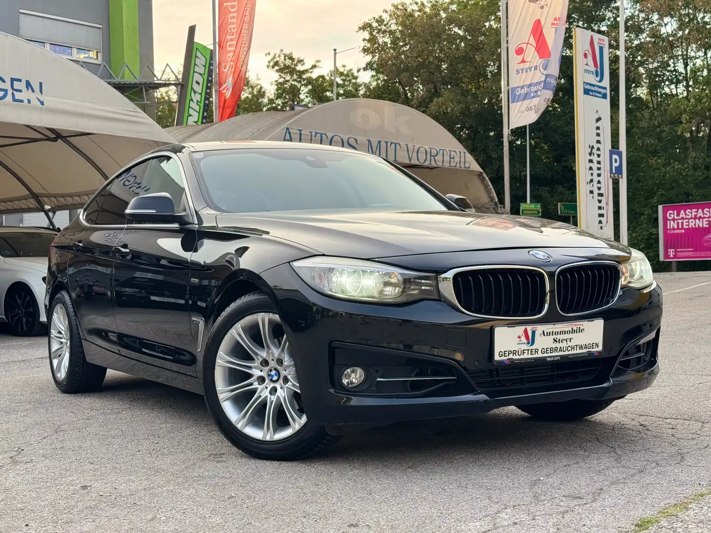 BMW 318 d Gran Turismo Aut.+Head-Up-Display+Navi+Tempomat Schwarz - 1